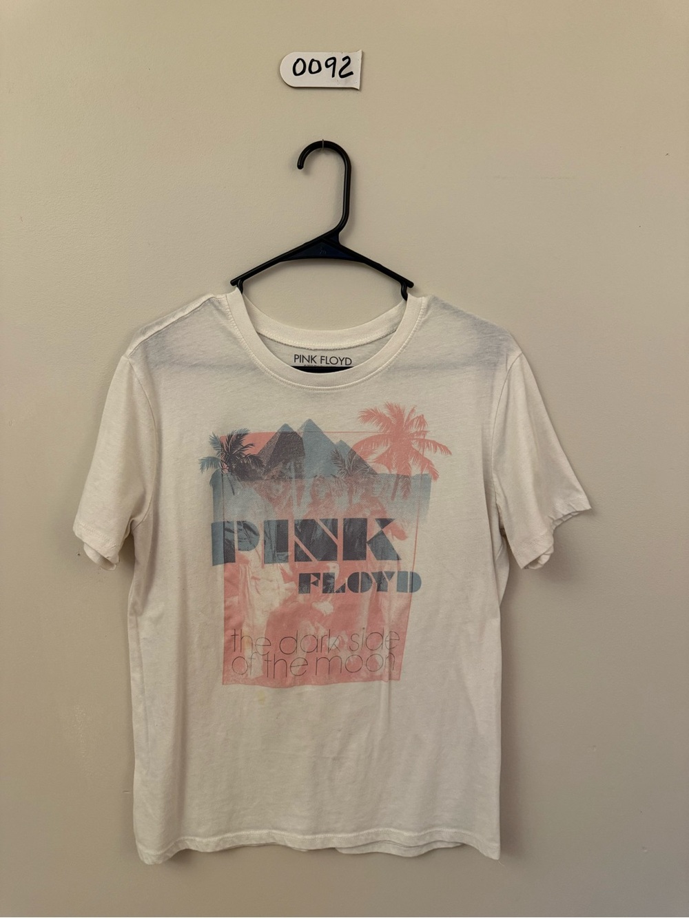 Pink Floyd unisex White Graphic Tee - Tropical Band Design
